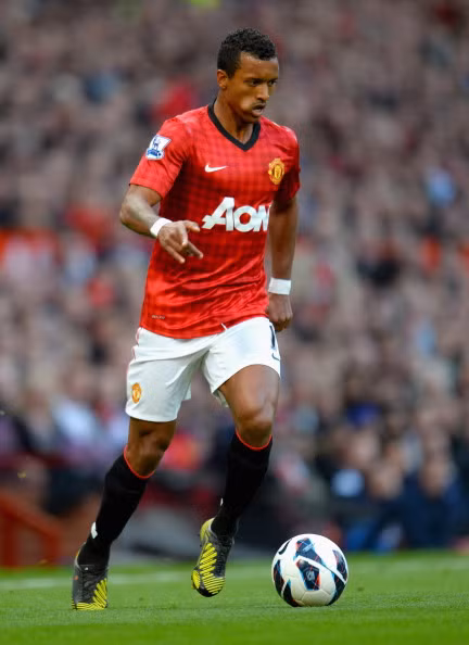 Nani vẫn chơi rất hay trong màu áo tuyển Bồ Đào Nha nhưng anh đang dần không còn chỗ đứng ở Old Trafford. Nani vẫn chơi rất hay trong màu áo tuyển Bồ Đào Nha nhưng anh đang dần không còn chỗ đứng ở Old Trafford.