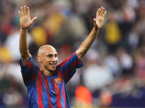 Cựu tiền đạo người Thụy Điển Henrik Larssson cho rằng tiền vệ Xavi xứng đáng với danh hiệu 'Quả bóng vàng FIFA 2012'. Cựu tiền đạo người Thụy Điển Henrik Larssson cho rằng tiền vệ Xavi xứng đáng với danh hiệu 'Quả bóng vàng FIFA 2012'.