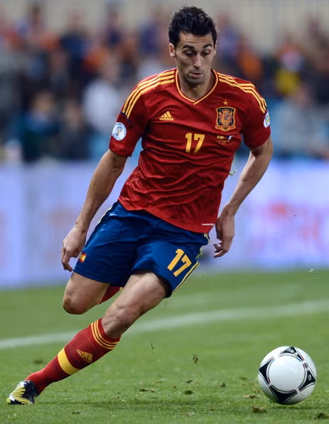Hậu vệ cánh Alvaro Arbeloa đã dính chấn thương cơ trong trận Tây Ban Nha hòa Pháp 1-1 ở vòng loại World Cup 2014 đêm qua. Theo chẩn đoán, cầu thủ đa năng này sẽ phải nghỉ ít nhất 3 tuần.
