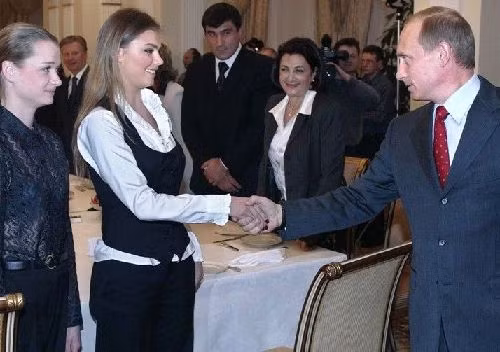 Alina Kabayeva - nghị sĩ Duma Quốc gia Nga