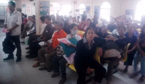 Đề xuất thành lập bộ phận giám sát chất lượng y tế độc lập để nâng cao minh bạch trong khám chữa bệnh.