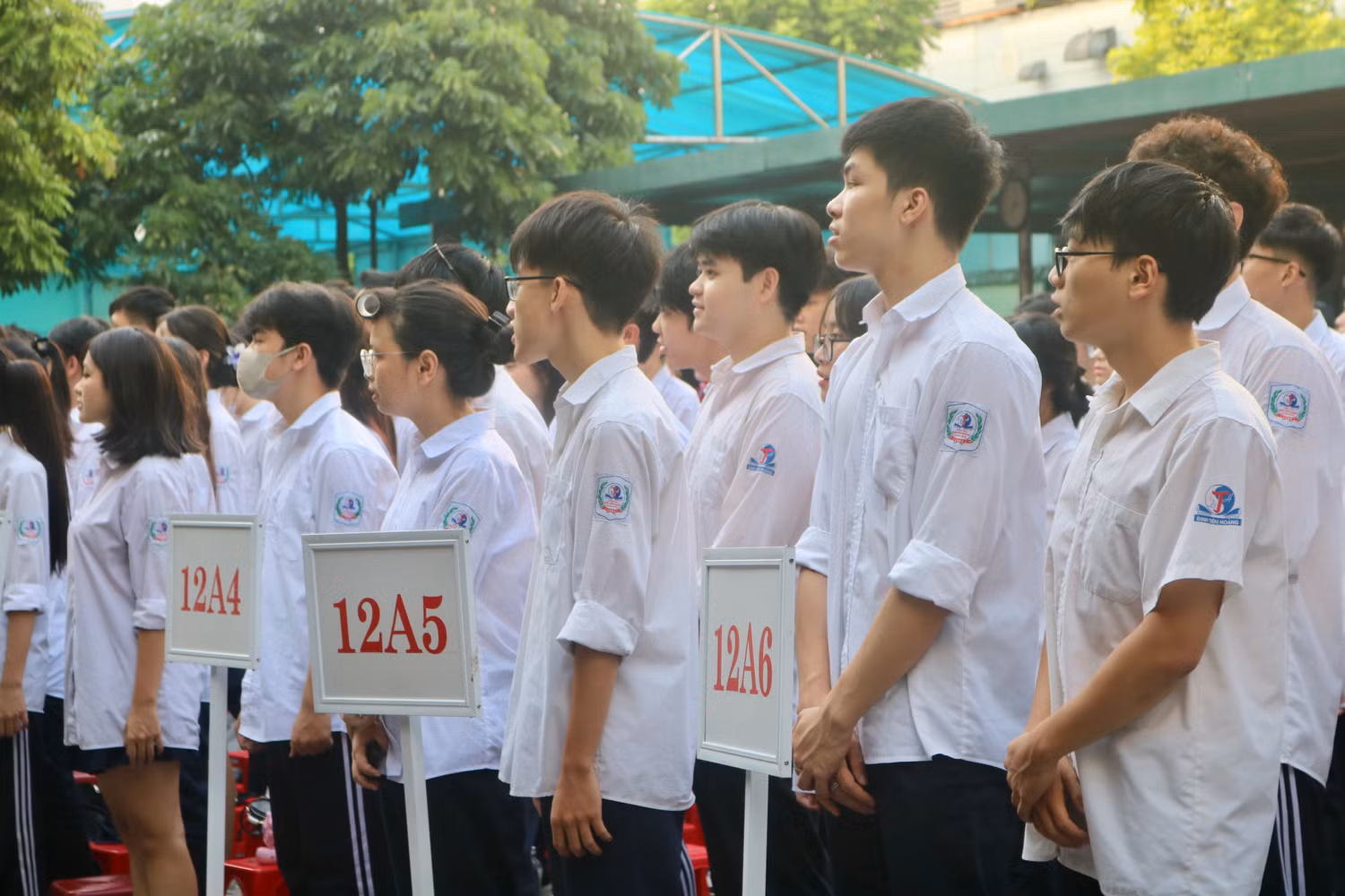 GDVN-thpt-dinh-tien-hoang (4).jpg