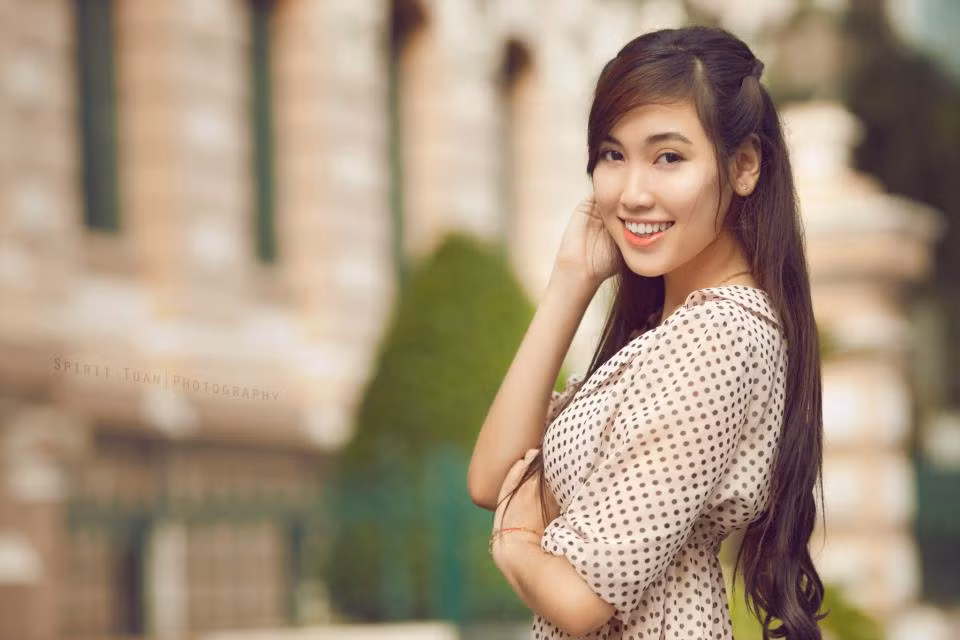 Hiện tại Linh cũng đang tham gia làm người mẫu ảnh cho nhiều nhiếp ảnh gia chuyên nghiệp. Hiện tại Linh cũng đang tham gia làm người mẫu ảnh cho nhiều nhiếp ảnh gia chuyên nghiệp.