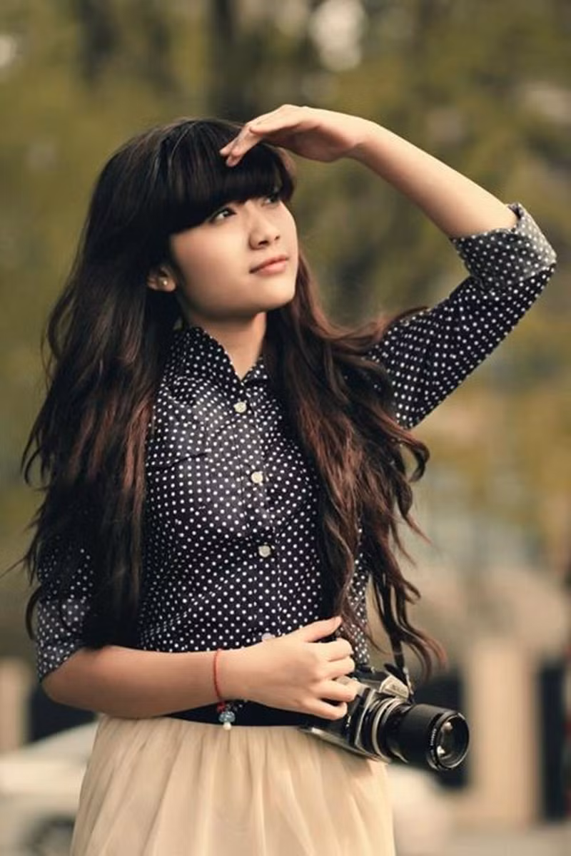 Gương mặt của Kiều My dường như đã khá quen thuộc đối với các bạn tuổi Teen bởi vì thời gian này My đang đảm nhiệm vai trò là người mẫu cho báo Hoa học trò.