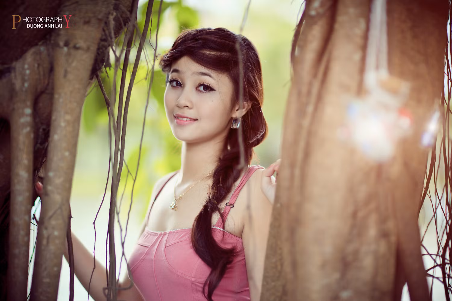 Xem thêm: Cơn sốt 'thiên sứ 9X': Đẹp như tiên nữ "Thần điêu đại hiệp"