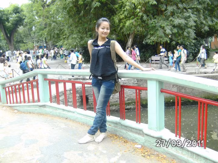 Tâm hiện đang là sinh viên năm 3 trường ĐH Mở TPHCM. Sở thích của cô là :đọc sách, nghe nhạc, online và học tiếng Anh.