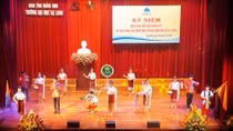 Các tiết mục văn nghệ đặc sắc của sinh viên nhà trường gửi tới thầy cô giáo nhân ngày 20/11. (Ảnh: CTV)
