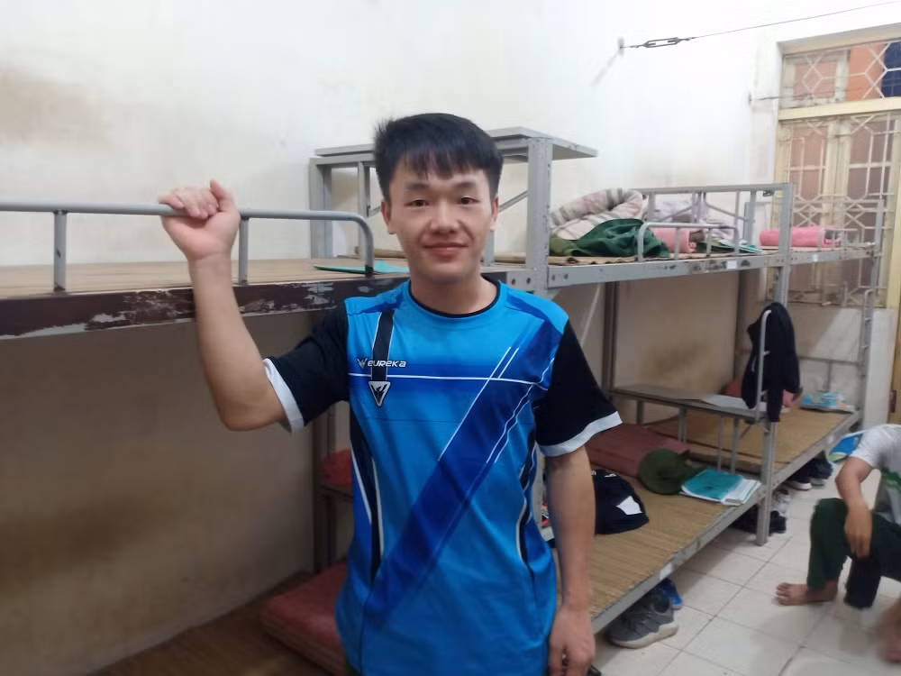 Vàng Pí Mó, niềm tự hào của xã Phú Lũng đang có nguy cơ dang dở ước mơ vì hoàn cảnh gia đình.