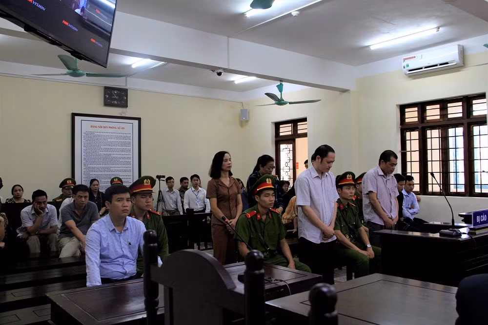 Các bị cáo đã lãnh án, vụ gian lận điểm thi tại Hà Giang năm 2018 có khép lại? (Ảnh: LC) Các bị cáo đã lãnh án, vụ gian lận điểm thi tại Hà Giang năm 2018 có khép lại? (Ảnh: LC)
