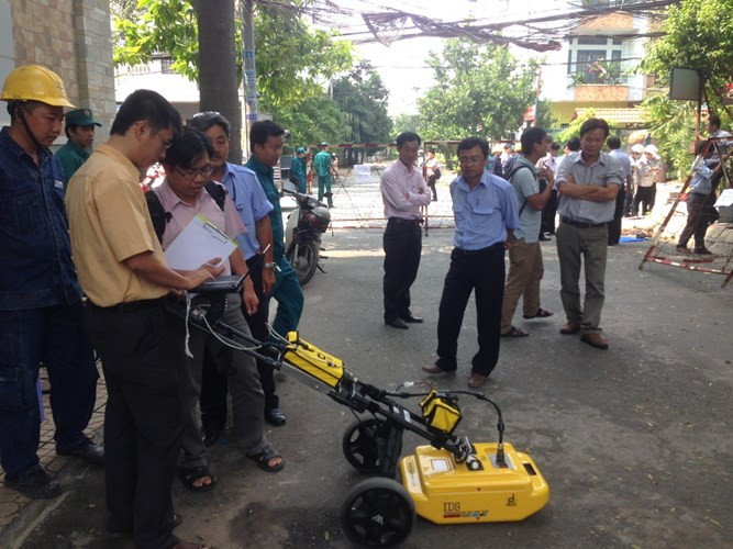 Thiết bị siêu âm lòng đất hiện đại nhất hiện nay của TP. HCM, được đưa vào sử dụng để truy tìm nguyên nhân vụ việc