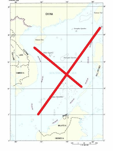 Ảnh chụp bản đồ có đường 9 đoạn đính kèm trong Công hàm Trung Quốc gửi Liên Hợp Quốc năm 2009, nguồn ảnh: Bộ Ngoại giao Hoa Kỳ. Đường gạch chéo màu đỏ do Ban Biên tập thêm vào để khẳng định tính chất phi lý, sai trái của nó, đồng thời bác bỏ cái gọi là yêu sách chủ quyền của Trung Quốc đối với 2 quần đảo Hoàng Sa, Trường Sa của Việt Nam mà Trung Quốc chú thích trong bản đồ này với 2 cái tên sai trái "Xisha Qundao" ở Hoàng Sa và "Nansha Qundao" ở Trường Sa.