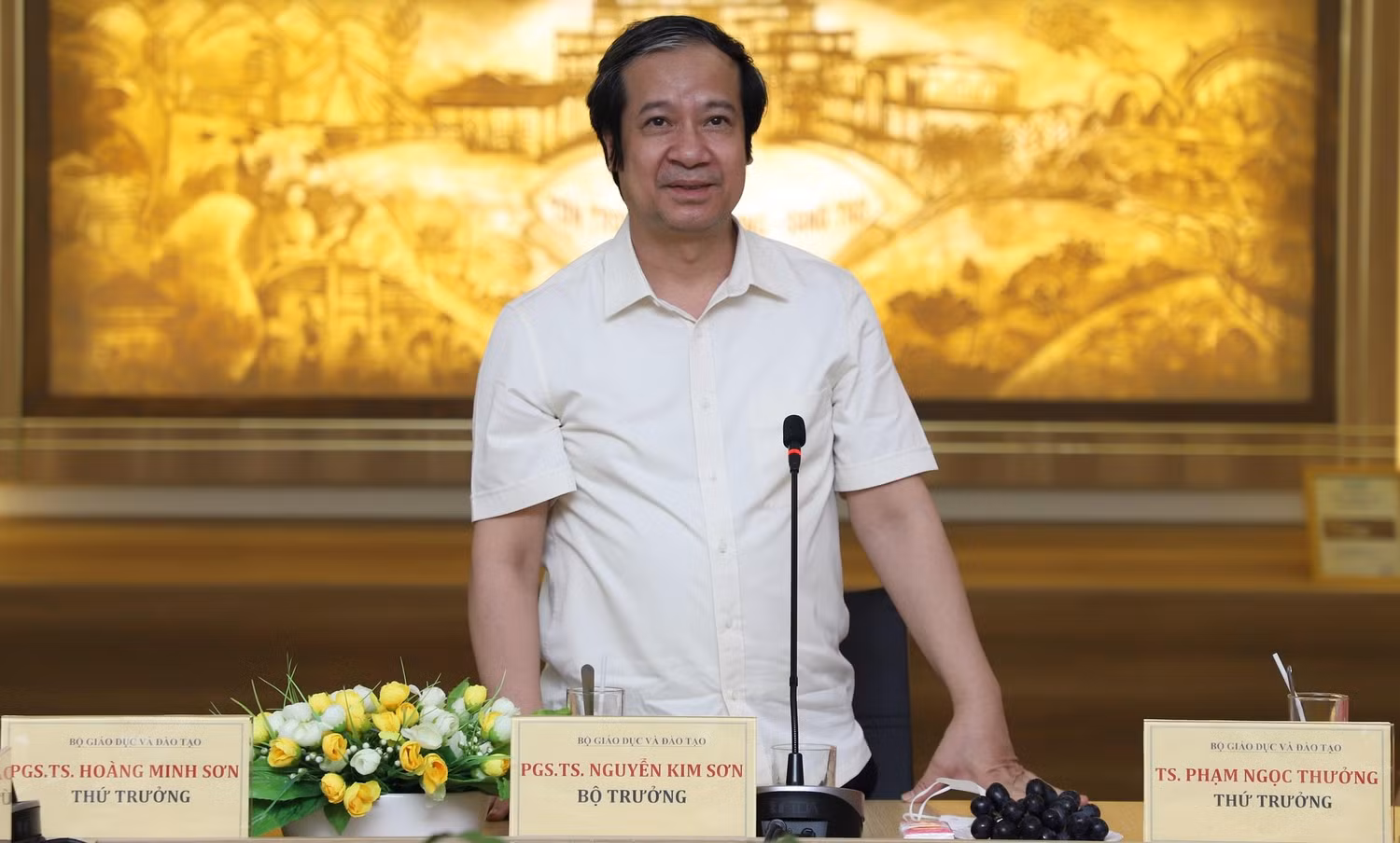 Bộ trưởng Nguyễn Kim Sơn làm việc với lãnh đạo, cán bộ, giảng viên Trường Đại học Sư phạm Đà Nẵng. Ảnh: AN Bộ trưởng Nguyễn Kim Sơn làm việc với lãnh đạo, cán bộ, giảng viên Trường Đại học Sư phạm Đà Nẵng. Ảnh: AN