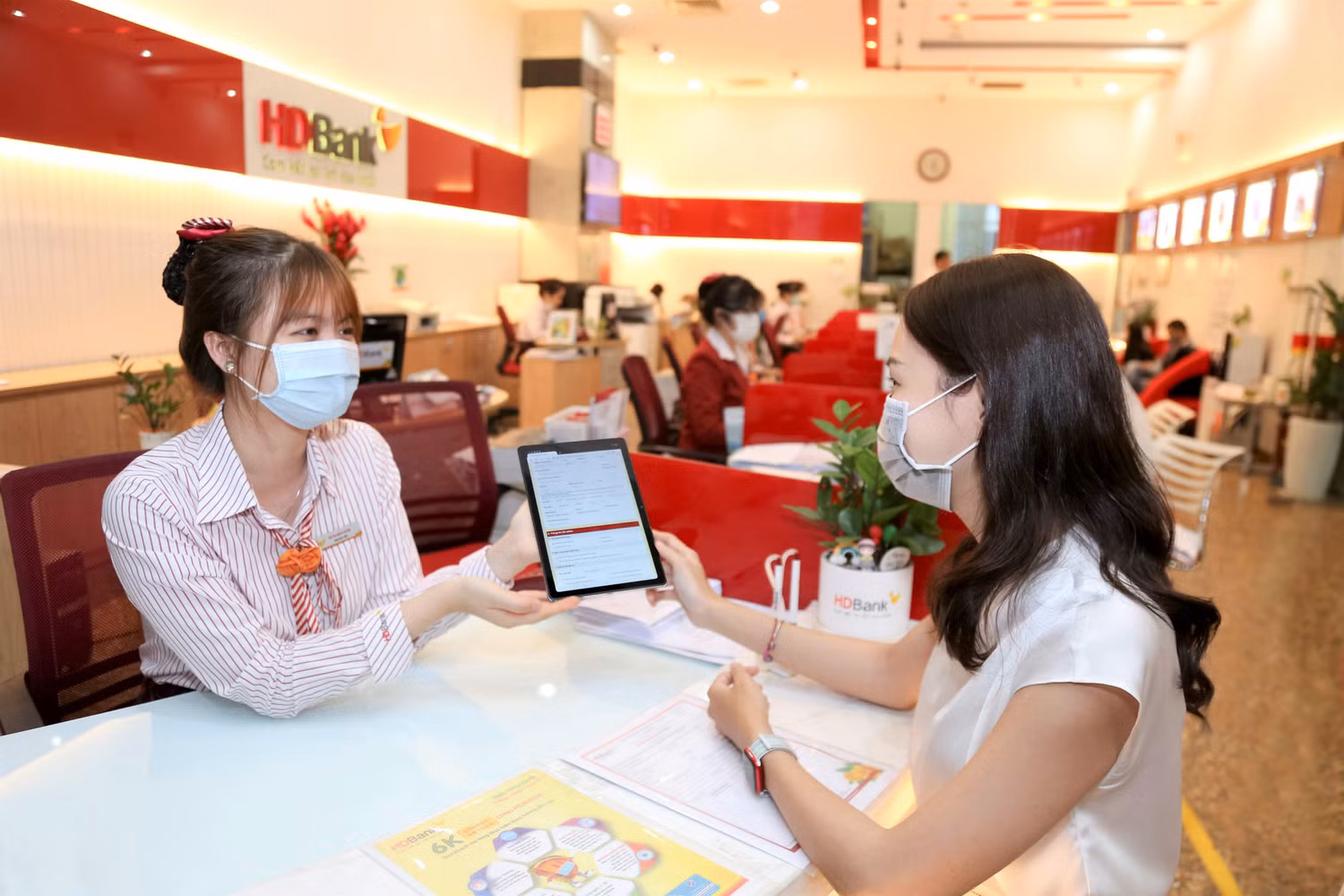 eDrawdown là một trong những ứng dụng thuộc bộ công cụ số toàn diện eCMB của HDBank dành cho khách hàng doanh nghiệp. eDrawdown là một trong những ứng dụng thuộc bộ công cụ số toàn diện eCMB của HDBank dành cho khách hàng doanh nghiệp.