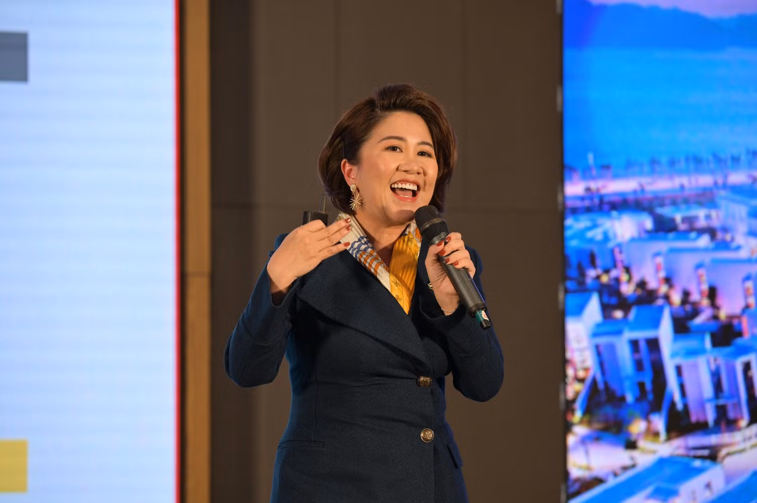 Bà Cao Ngân Hà - Trưởng ban Marketing, Tập đoàn Sun Group