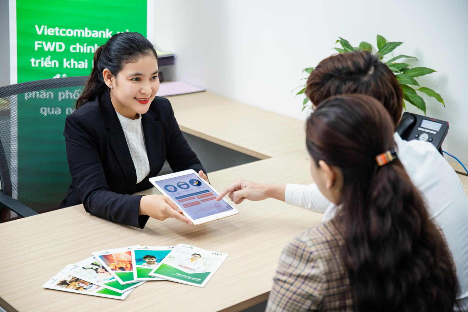 Hướng dẫn khách hàng tham gia bảo hiểm FWD