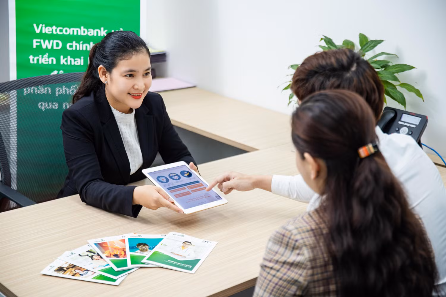 Hướng dẫn khách hàng tham gia bảo hiểm FWD