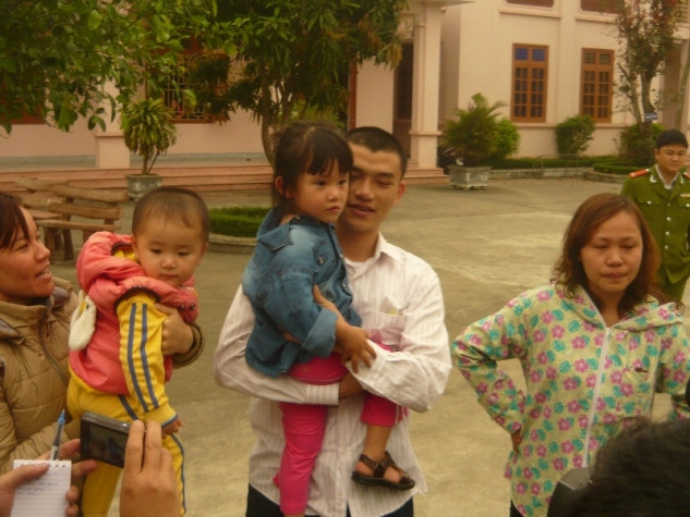 Sau hơn hai ngày bị bắt cóc, cháu Na đã được về đoàn tụ với gia đình