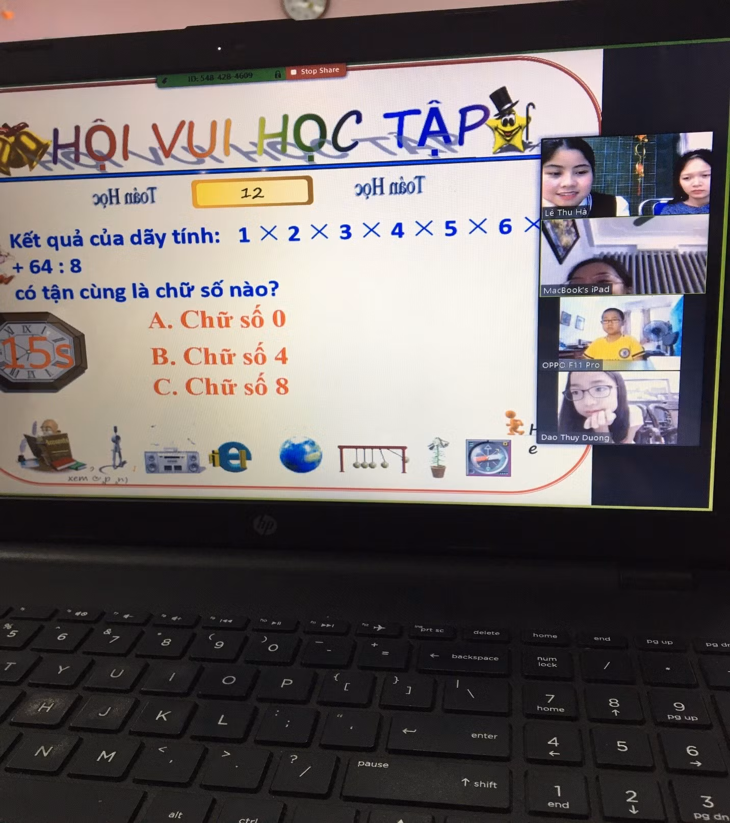 Cô và trò lớp 5G1-New trong giờ học online “Hội vui học tập”. Cô và trò lớp 5G1-New trong giờ học online “Hội vui học tập”.