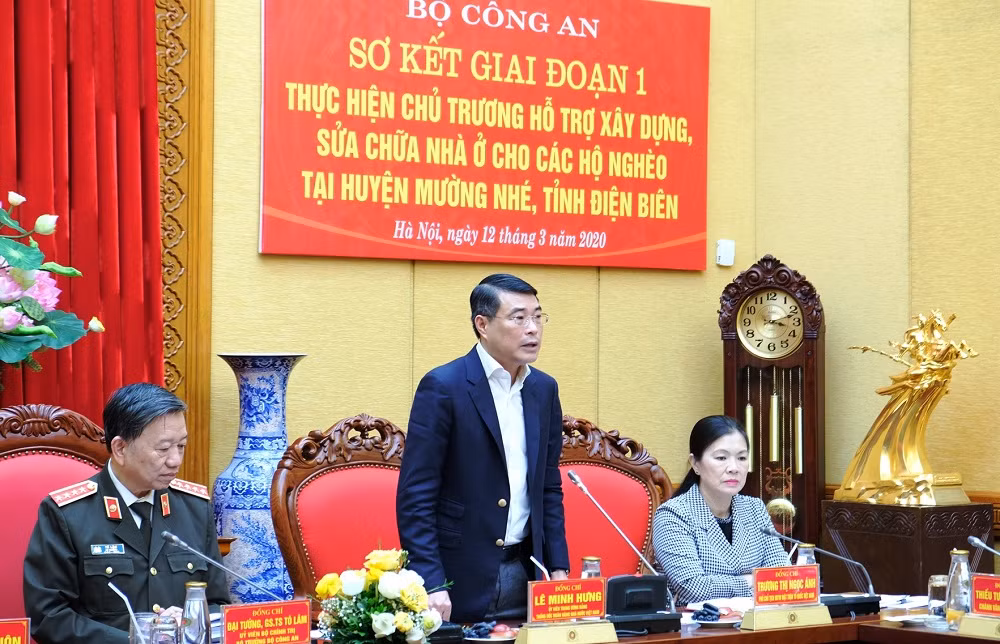 Đồng chí Lê Minh Hưng, Thống đốc Ngân hàng Nhà nước Việt Nam phát biểu tại buổi làm việc.