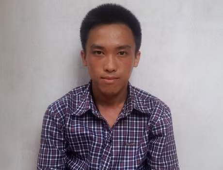 Ước mơ làm dược sỹ của cô bé dân tộc Thổ bị dị tật đôi chân ảnh 2