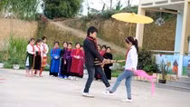 Cô giáo tiểu học Bùi Thị Dung say mê, sáng tạo với công việc ảnh 2