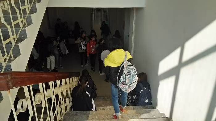 Không chỉ một lần mà hai lần phóng viên hóa thân thành cô sinh viên năm Nhất khoa Luật, Đại học Quốc gia Hà Nội (Ảnh: V.N).