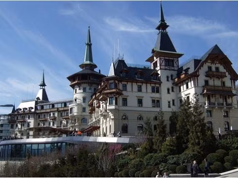 4. Zurich (Thụy Sĩ): Zurich cũng lọt top những thành phố có giá phòng khách sạn đắt nhất với mức giá khoảng 317 USD/đêm.