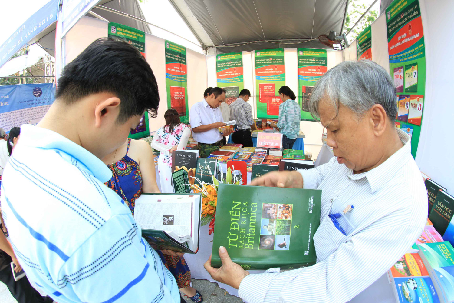 Đây là năm đầu tiên "Ngày sách Đà Nẵng" được tổ chức. "Ngày sách Đà Nẵng" sẽ trở thành một hoạt động thường niên của thành phố, sẽ góp phần khơi dậy niềm đam mê đọc sách cho mỗi người dân, đánh thức tình yêu sách của giới trẻ và vực dậy văn hóa đọc trong cộng đồng thành phố. "Ngày sách Đà Nẵng" sẽ kết thúc vào chiều ngày 19/4.