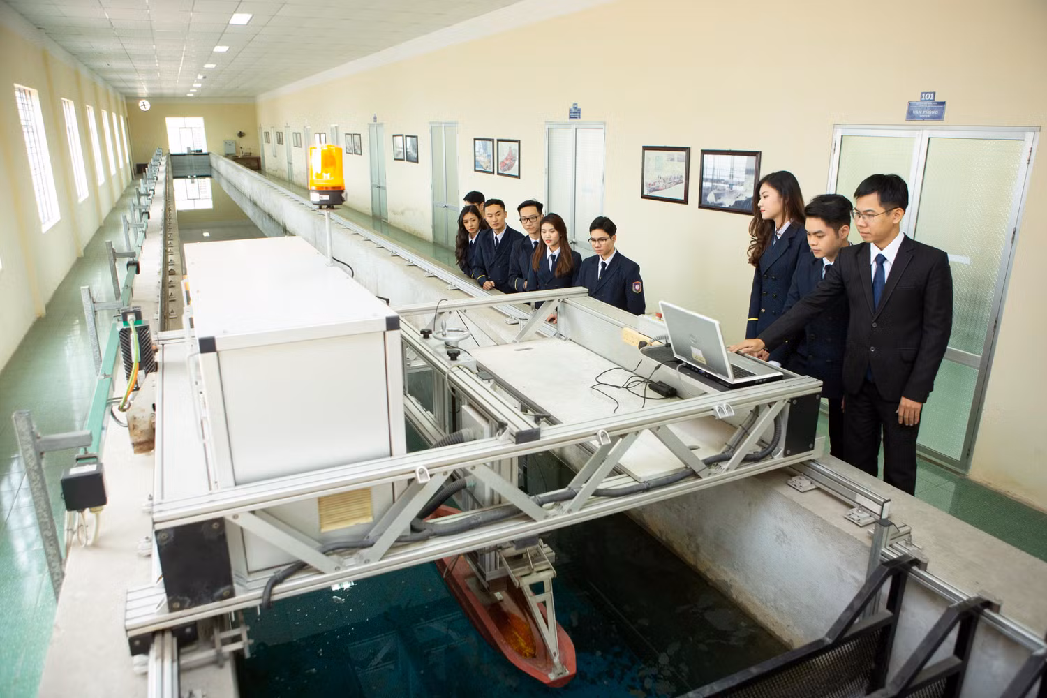 Nhiều giải pháp khắc phục thực trạng thiếu nguồn nhân lực Đóng tàu được đưa ra bàn luận (Ảnh: TK) Nhiều giải pháp khắc phục thực trạng thiếu nguồn nhân lực Đóng tàu được đưa ra bàn luận (Ảnh: TK)