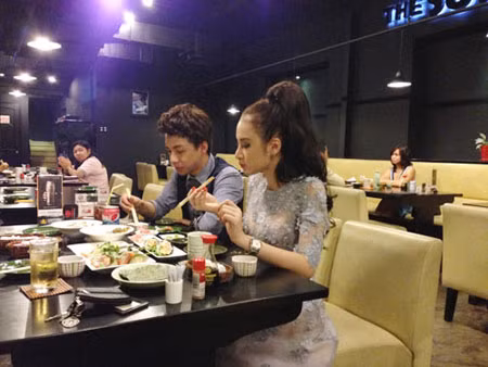 Angela Phương Trinh đi xe sang rạng ngời sau scandal bỏ học từ lớp 9 ảnh 15