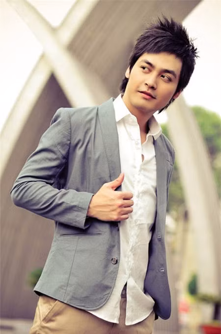 Phan Anh thú nhận, anh làm "chuyện ấy" lần đầu năm 18 tuổi