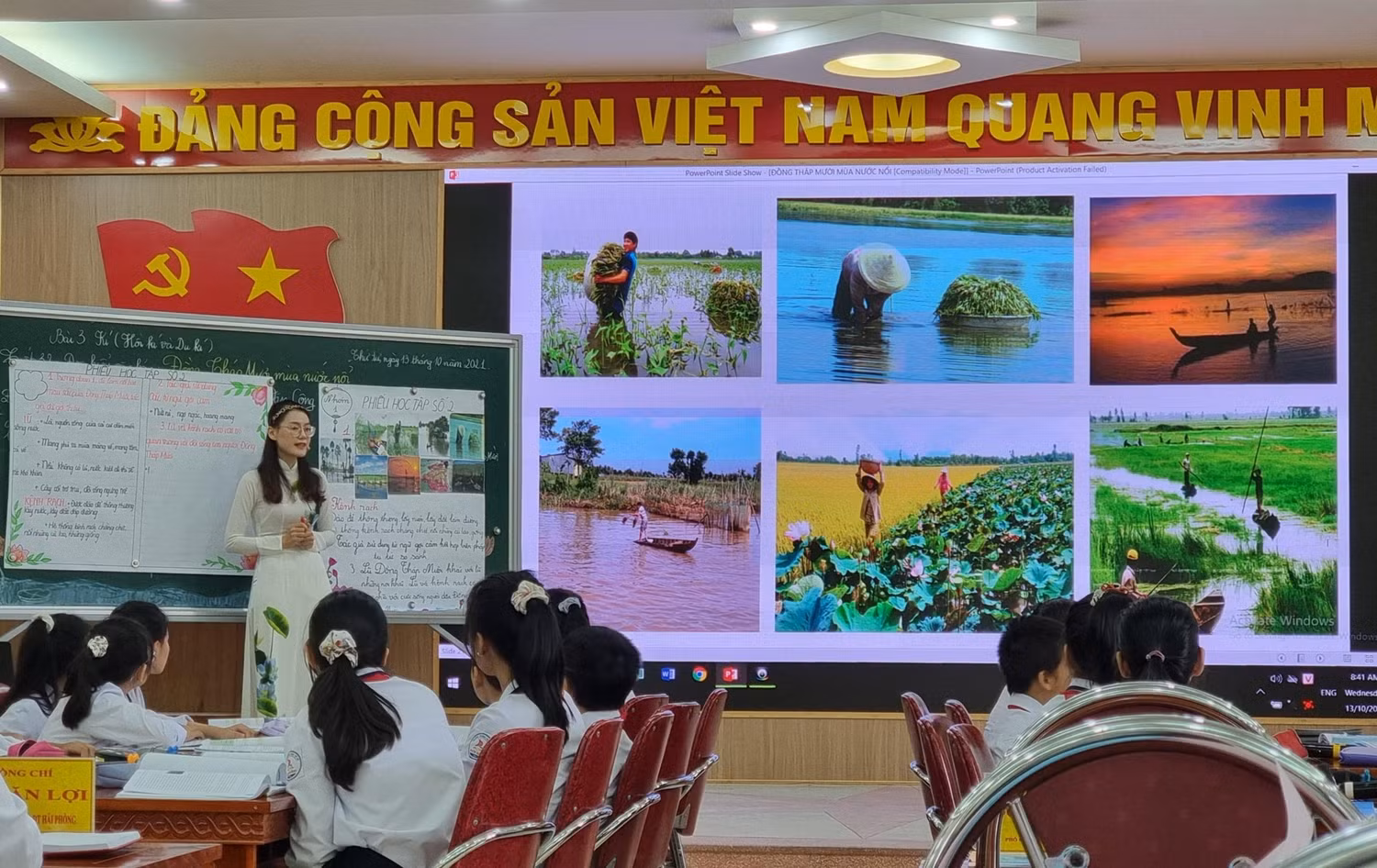 Cô giáo Thủy giới thiệu về đặc trưng vùng miền, nét đẹp văn hóa của Đồng Tháp Mười (Ảnh: Phương Linh)