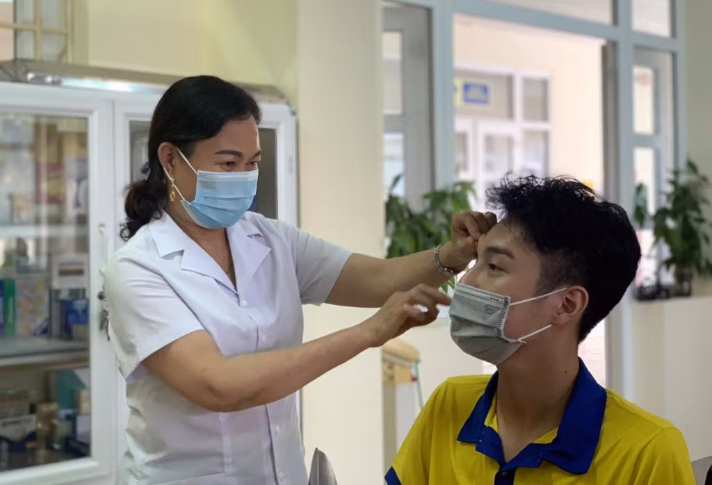 Tỉnh Quảng Ninh tiếp tục hoàn thành mục tiêu 100% học sinh, sinh viên tham gia Bảo hiểm y tế (Ảnh: CTV) Tỉnh Quảng Ninh tiếp tục hoàn thành mục tiêu 100% học sinh, sinh viên tham gia Bảo hiểm y tế (Ảnh: CTV)