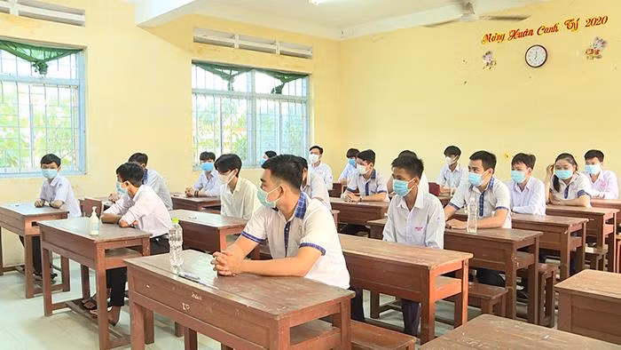 Thí sinh tỉnh Đồng Tháp thi tốt nghiệp trung học phổ thông đợt 1 (ảnh: Cổng thông tin điện tử tỉnh) Thí sinh tỉnh Đồng Tháp thi tốt nghiệp trung học phổ thông đợt 1 (ảnh: Cổng thông tin điện tử tỉnh)