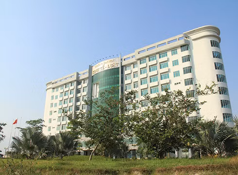 Tòa nhà trường đại học Kinh tế - Luật (Đại học Quốc gia Thành phố Hồ Chí Minh) ảnh: website nhà trường. Tòa nhà trường đại học Kinh tế - Luật (Đại học Quốc gia Thành phố Hồ Chí Minh) ảnh: website nhà trường.