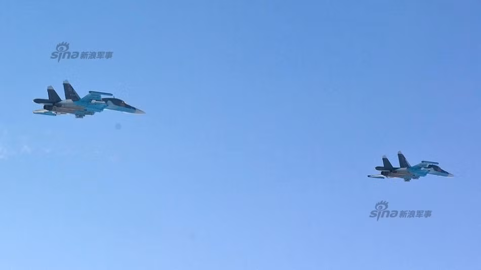 Máy bay ném bom chiến đấu Su-34 Nga (nguồn mạng sina TQ) Máy bay ném bom chiến đấu Su-34 Nga (nguồn mạng sina TQ)