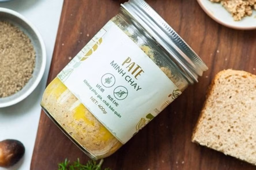 Một số người tiêu dùng đã phải nhập viện điều trị sau khi sử dụng sản phẩm Pate Minh Chay. ảnh: TD. Một số người tiêu dùng đã phải nhập viện điều trị sau khi sử dụng sản phẩm Pate Minh Chay. ảnh: TD.