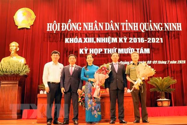 Bà Nguyễn Thị Hạnh được bầu giữ chức Phó Chủ tịch Ủy ban Nhân dân tỉnh Quảng Ninh. ảnh: TTXVN.