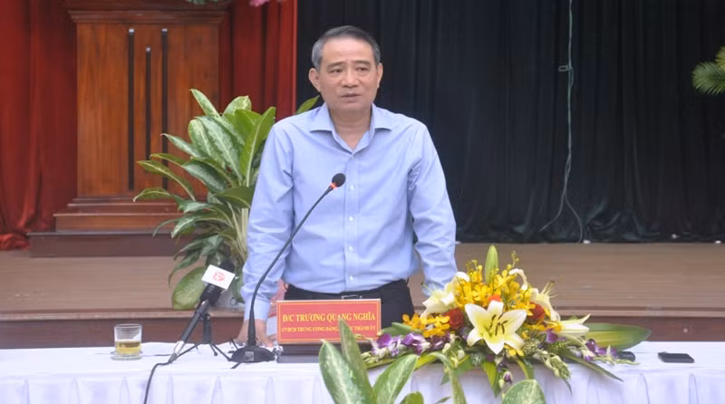 Bắt cán bộ cấu kết với “cò" làm giả hàng chục hồ sơ, giấy tờ đất ảnh 2