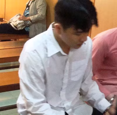 Suy nghĩ hẹp hòi, Lẹ đã làm người yêu mặc cảm suốt đời. Ảnh: Phạm Dũng