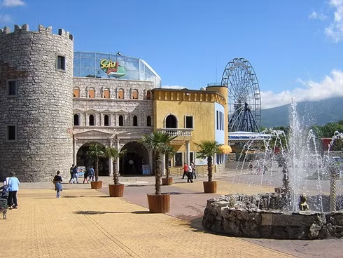 Sofia, Bulgaria, Giá phòng đôi tại khách sạn 4 sao: 119,51 USD Giá 3km taxi: 3,47 USD Giá 2 ly cocktail tại khách sạn 5 sao: 41,69 USD Giá bữa tối cho hai người (kèm một chai rượu): 47,68 USD Tổng: 212,34 USD