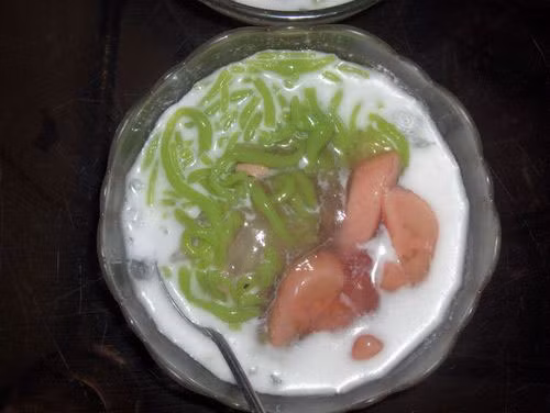Chè bát Nam Đồng