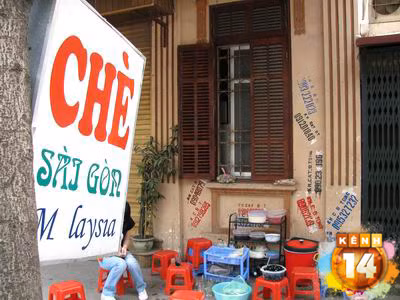 Chè Malaysia - Tô Hiến Thành, hàng này chỉ bán vào tầm chiều, khoảng 1h đổ ra.
