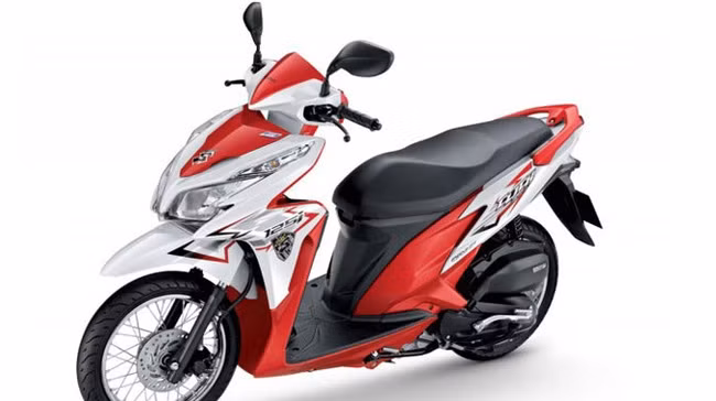 Honda New Click 125i. Vừa được Honda cho ra mắt, mẫu xe có giá khoảng 1.500 USD (31 - 32 triệu đồng) này đang gây sốt tại Thái Lan