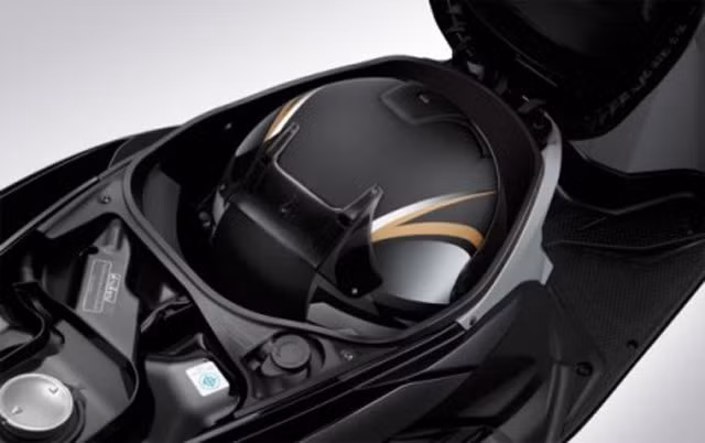 Cốp đựng đồ giống dáng xe Honda click cũ