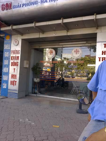 Phòng khám đa khoa Hoa Việt cũng vắng tèo Phòng khám đa khoa Hoa Việt cũng vắng tèo