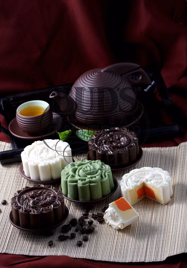 Mỗi chiếc bánh mang hương vị, màu sắc thật khác biệt.