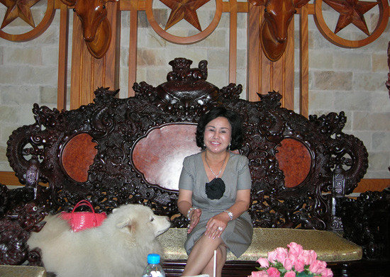 Nữ đại gia trong căn biệt thự trên đường 30/4, phường Hưng Lợi, quận Ninh Kiều, TP Cần Thơ. Nữ đại gia trong căn biệt thự trên đường 30/4, phường Hưng Lợi, quận Ninh Kiều, TP Cần Thơ.