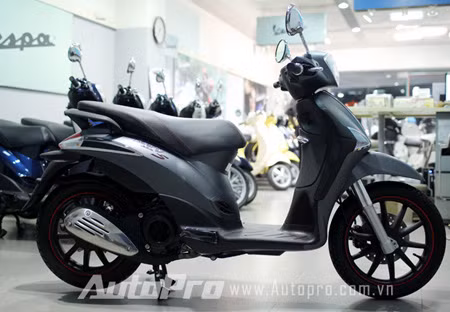 “Hàng độc” Piaggio Liberty i.e S được sản xuất với số lượng giới hạn, khoảng 300 chiếc, với mức giá ban đầu là 57,9 triệu đồng/chiếc. “Hàng độc” Piaggio Liberty i.e S được sản xuất với số lượng giới hạn, khoảng 300 chiếc, với mức giá ban đầu là 57,9 triệu đồng/chiếc.
