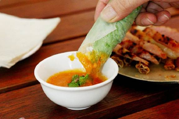 Du khách không thể bỏ qua món nem nướng Nha Trang cực ngon. Du khách không thể bỏ qua món nem nướng Nha Trang cực ngon.